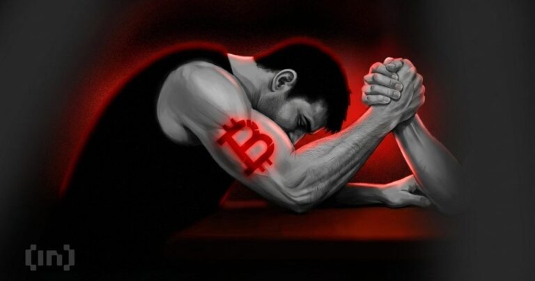 Intesa Sanpaolo Cuts IBIT Stake and Raises Ethereum ETF Exposure